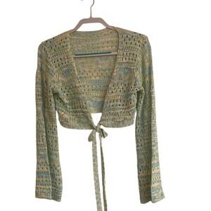 Seasty Sz M Cropped Pastel Sweater.  Perfect over dressy item or just a t-shirt.